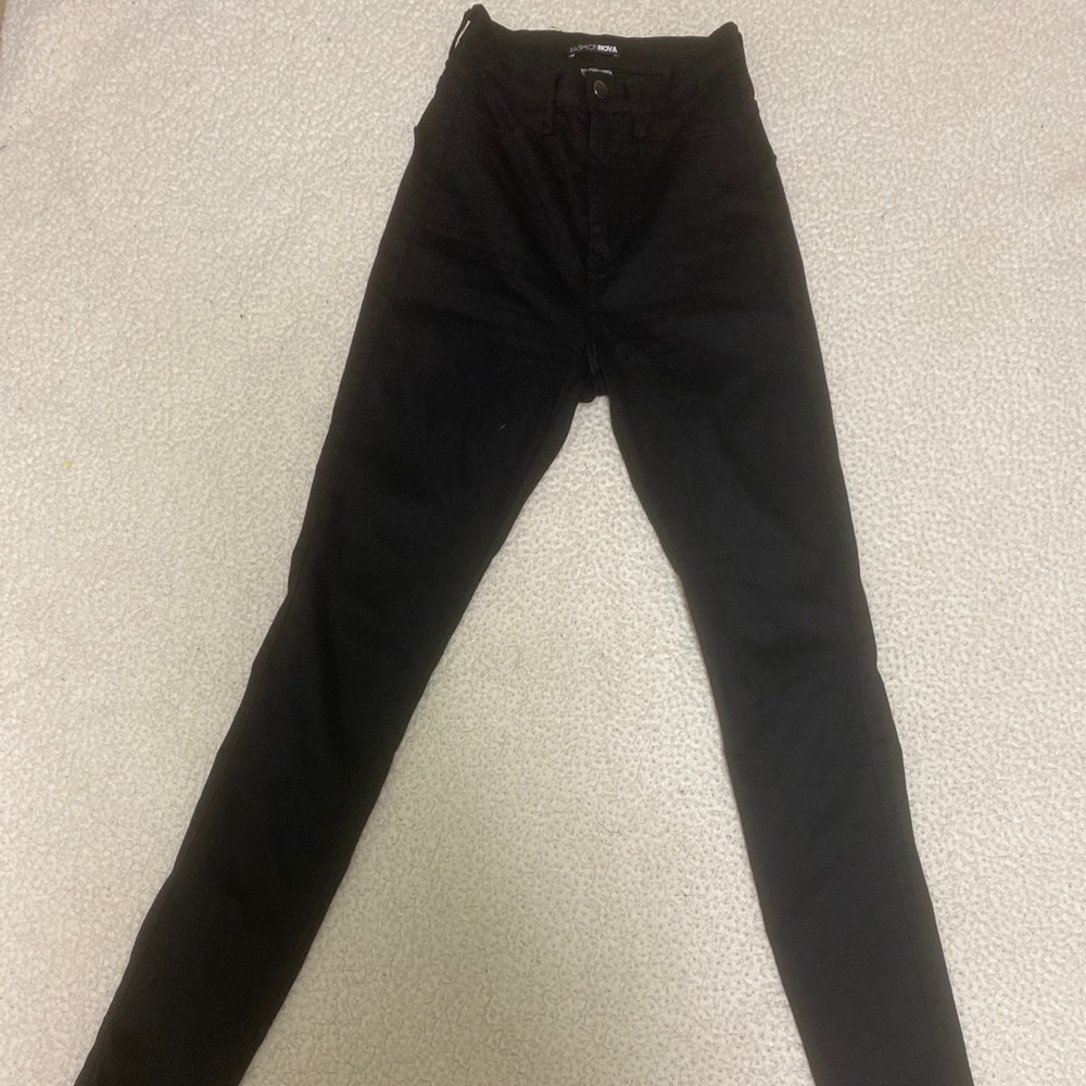 Fashion nova black skinny jeans